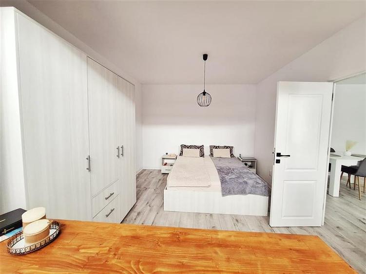 Apartament cu 2 camere nedecomandat în Central