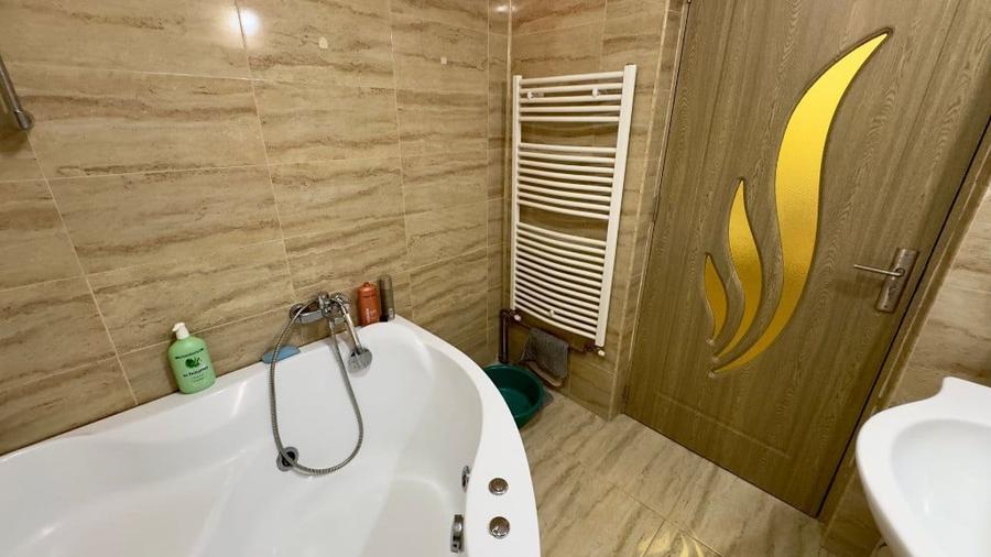 Casă cu 3 camere cu Teren 800 Mp în Central