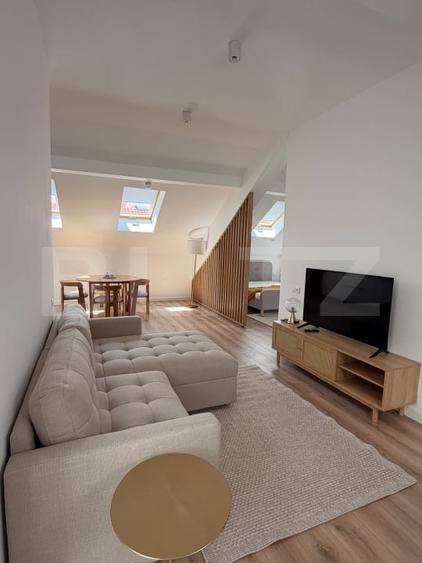 Apartament cu 2 camere semidecomandat, mobilat în Florești