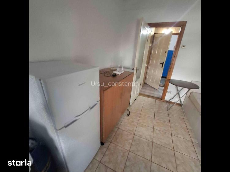 Camera de camin cu baie proprie