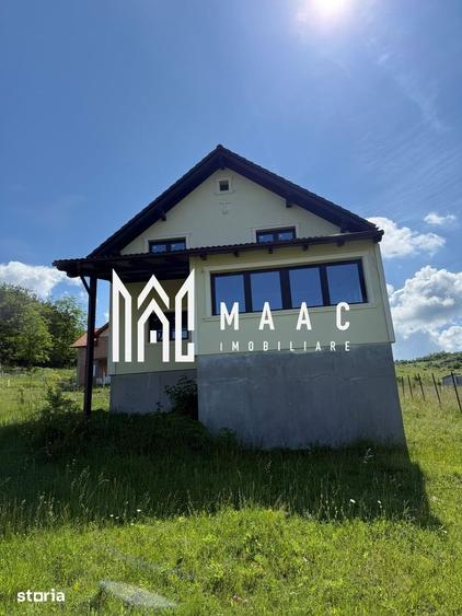 Casă individuală cu 4 camere cu Canalizare în Slimnic