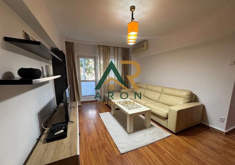 Apartament cu 3 camere semidecomandat, mobilat în Baba Novac