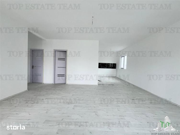 Casă cu 3 camere cu Teren 210 Mp în Lumina