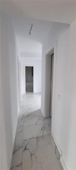Apartament cu 3 camere decomandat în Păcurari