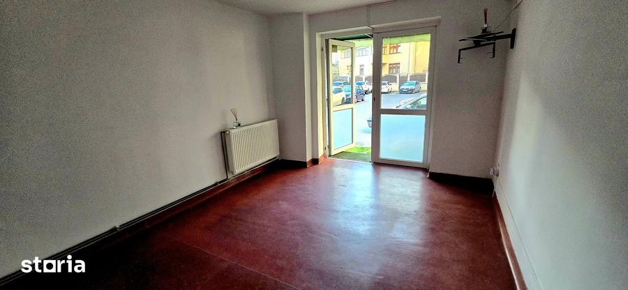 Spațiu comercial, de 71 mp, în Micro 5