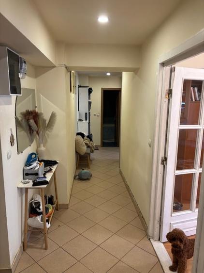 Apartament cu 3 camere decomandat, mobilat în Banu Manta