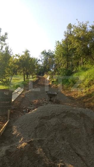 Casă individuală cu 6 camere cu Teren 3000 Mp în Runcu
