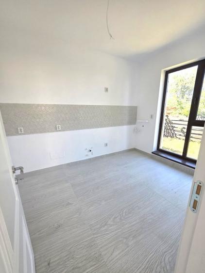 Casă individuală cu 5 camere cu Canalizare în Bragadiru