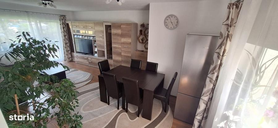 Apartament cu 3 camere în Central — fotografia 1