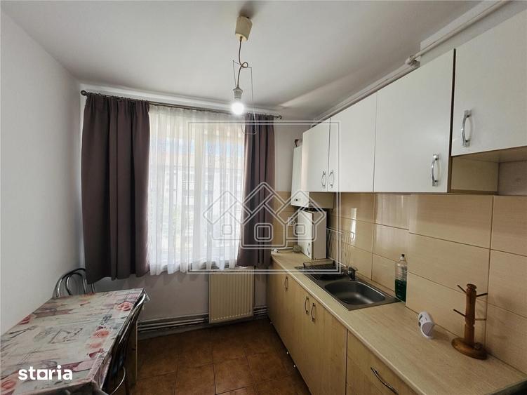 Apartament cu 2 camere decomandat în Terezian