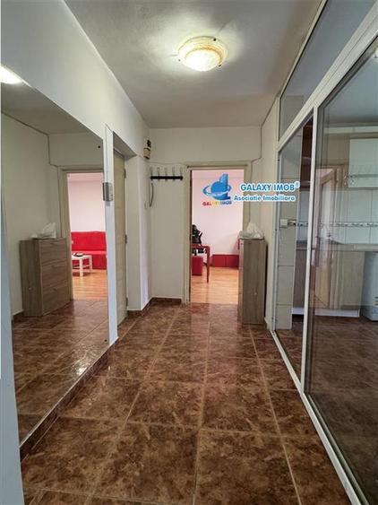 Apartament cu 2 camere decomandat, mobilat în Vitan