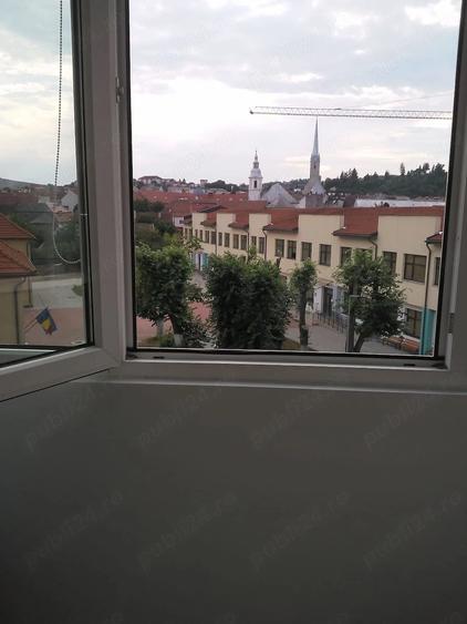 Apartament cu 2 camere semidecomandat în Ultracentral