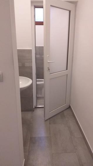 Spațiu comercial, de 220 mp, în Central