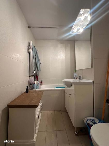 Apartament cu 2 camere semidecomandat în Micro 16
