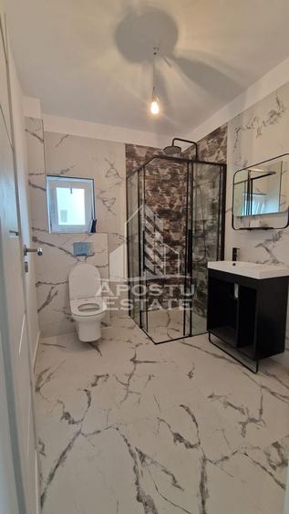 Duplex cu 4 camere cu Canalizare în Remetea Mare