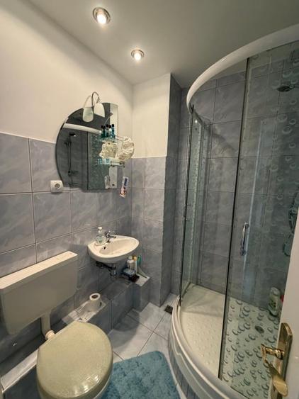 Apartament 4 camere. etj 2,  Radauti - 12
