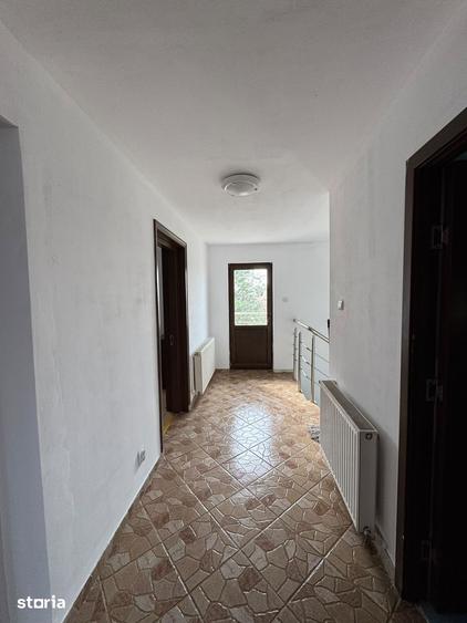 Casă cu 6 camere cu Teren 4044 Mp în Drăgoești