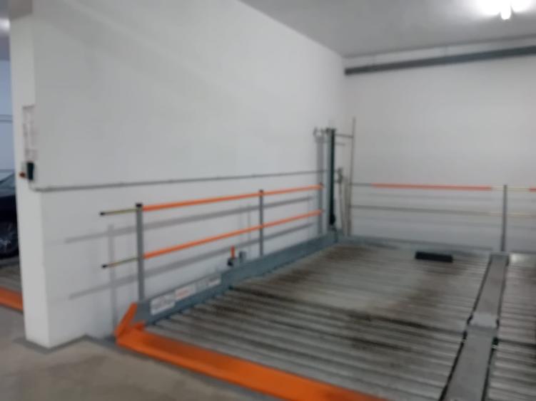 Apartament cu 3 camere semidecomandat, mobilat în Alba Iulia