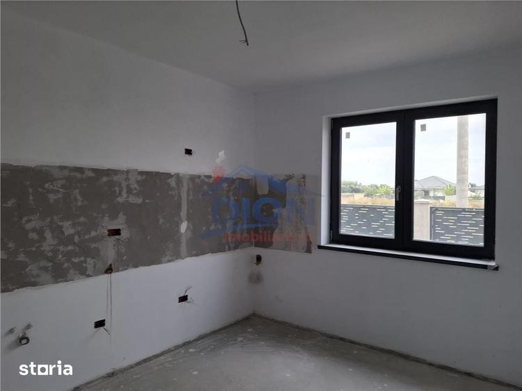 Casă cu 3 camere cu Teren 330 Mp în Domnești