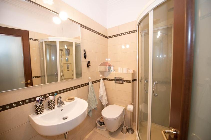 Apartament cu 3 camere decomandat, mobilat în Grivița