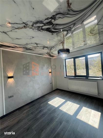 Apartament cu 3 camere semidecomandat în Central