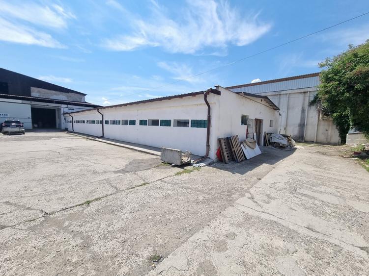 Spațiu industrial, de 220 mp, în Central