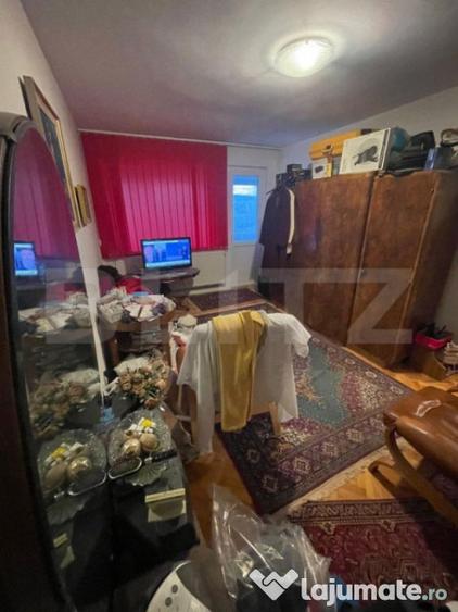 Apartament cu 3 camere decomandat în Libertății
