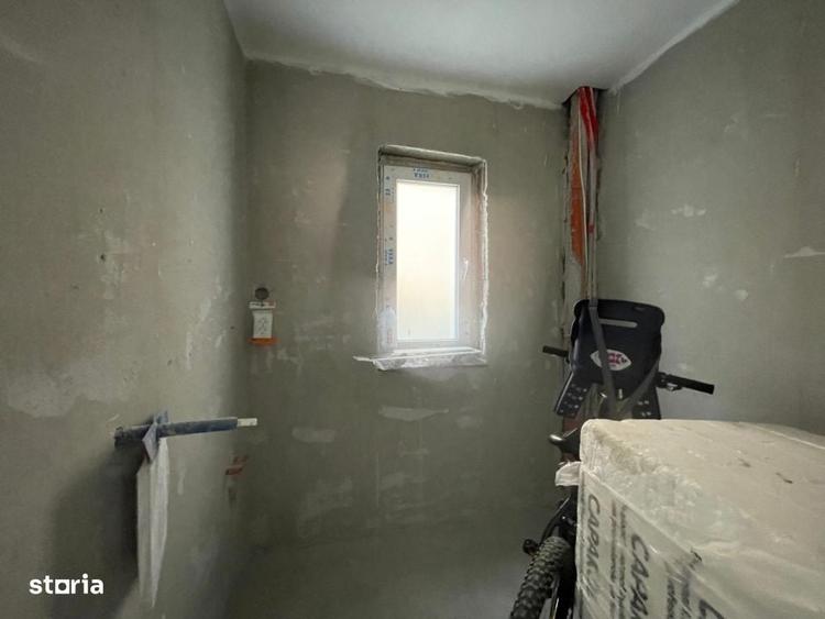 Casă cu 4 camere cu Teren 232 Mp în Central