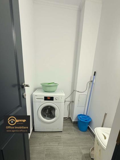 Apartament cu 3 camere decomandat în Ultracentral