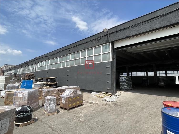 Spațiu comercial, de 1,300 mp, în Central