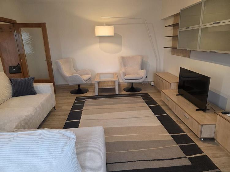 Apartament cu 2 camere decomandat în Octavian Goga