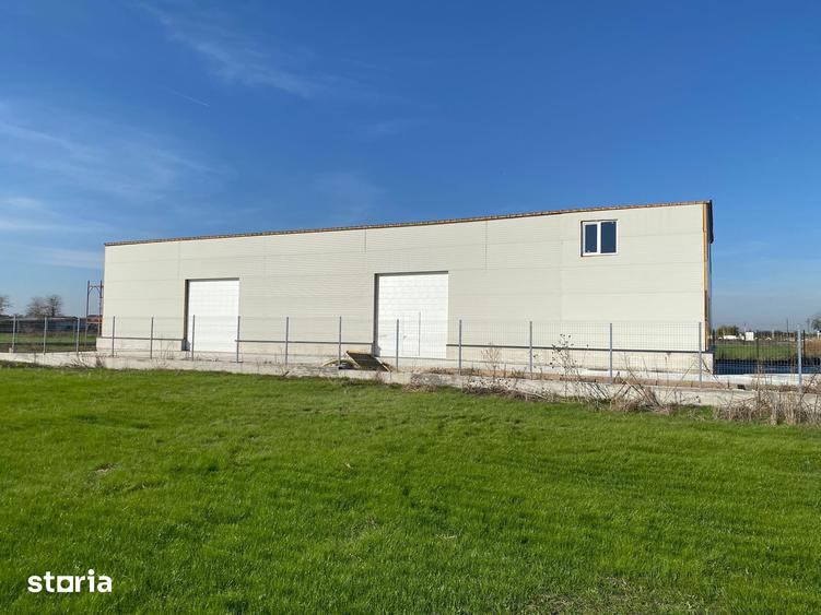 Spațiu comercial, de 350 mp, în Central