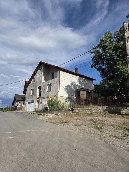 Casă cu 4 camere în Ocna Dejului