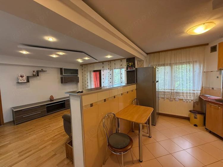 Apartament cu 2 camere semidecomandat în Ultracentral