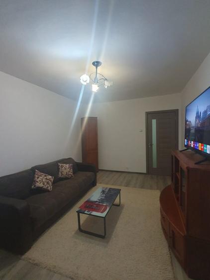 Apartament cu 2 camere decomandat în Exterior Vest