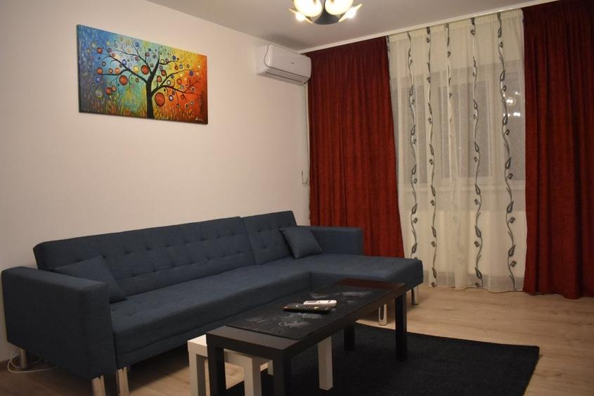 Apartament cu 2 camere decomandat în Apărătorii Patriei