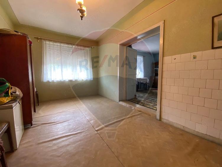 Casă cu 4 camere cu Teren 2174 Mp în Motiș