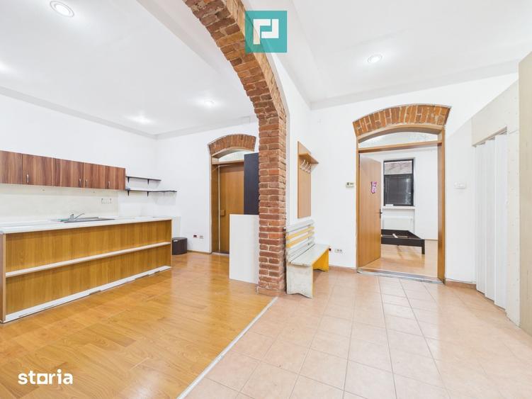 Apartament cu 4 camere în Central