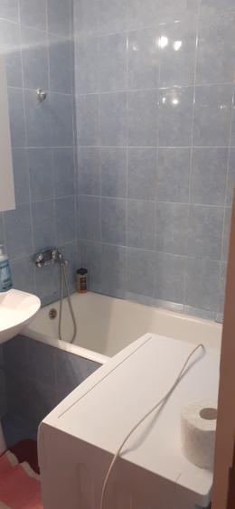 Garsonieră decomandată în Valea Aurie