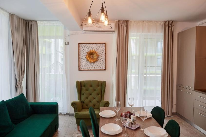 Apartament cu 3 camere decomandat în Mamaia-Sat
