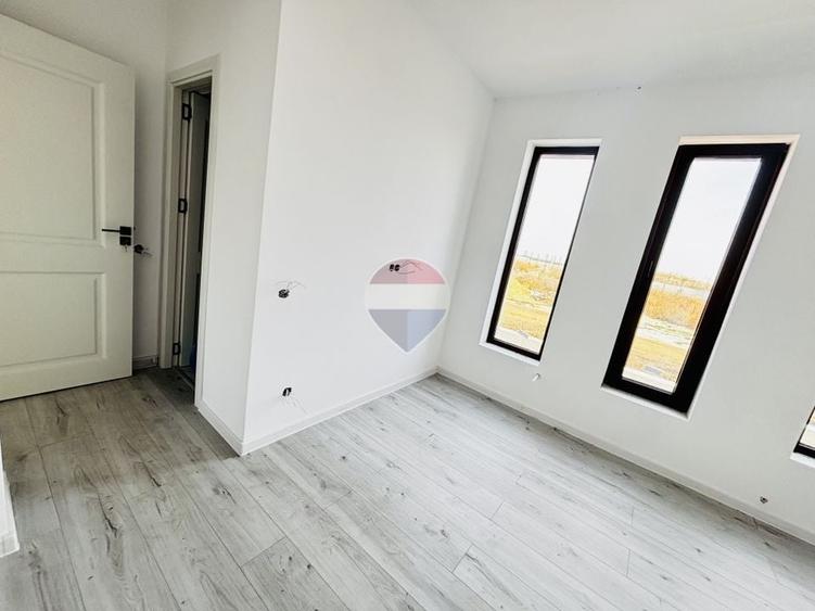 Casă individuală cu 3 camere cu Teren 385 Mp în Domnești