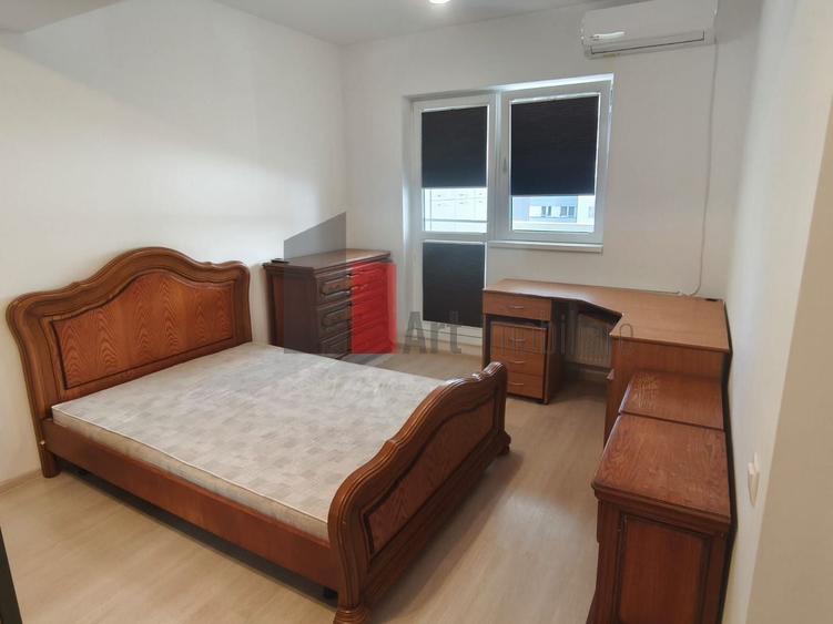 Apartament cu 2 camere semidecomandat, mobilat în Berceni