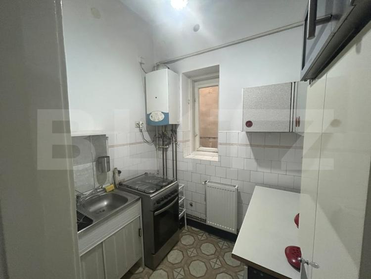 Apartament Spațios, 2 camere, decomandat, Zona Ultracentral - 5