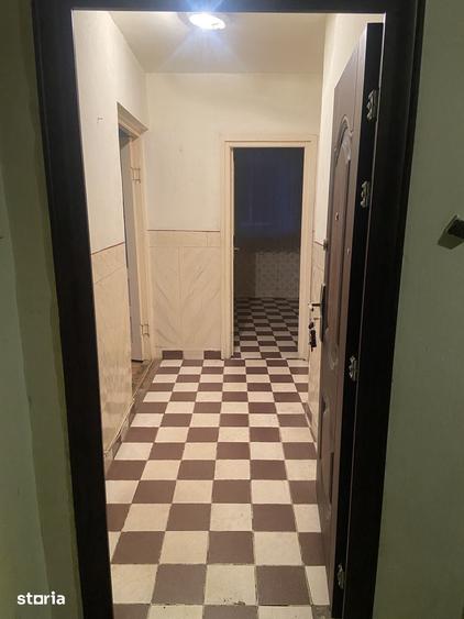 Apartament cu 3 camere decomandat în Rogerius