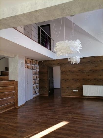 Casă cu 6 camere în Dacia