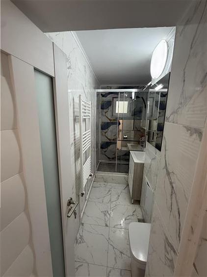Apartament cu 3 camere semidecomandat în Tomis Nord