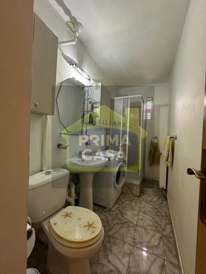 Apartament cu 2 camere nedecomandat, mobilat în Central