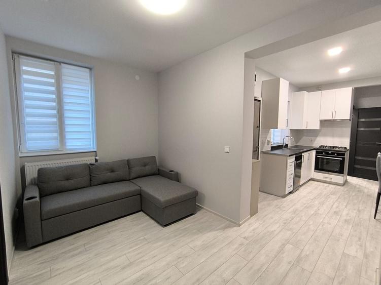 Apartament cu 2 camere semidecomandat în Central