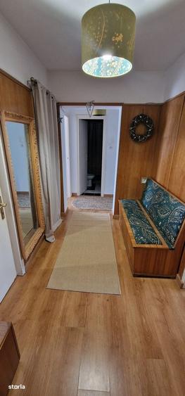 Apartament cu 4 camere în Săsar