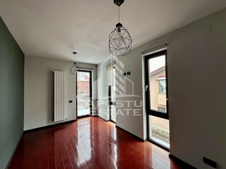 Duplex cu 3 camere cu Canalizare în Aradului